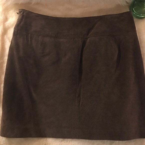 WASSO - Brown/suede mini skirt with 2 pockets. Sz6 - Picture 3 of 7